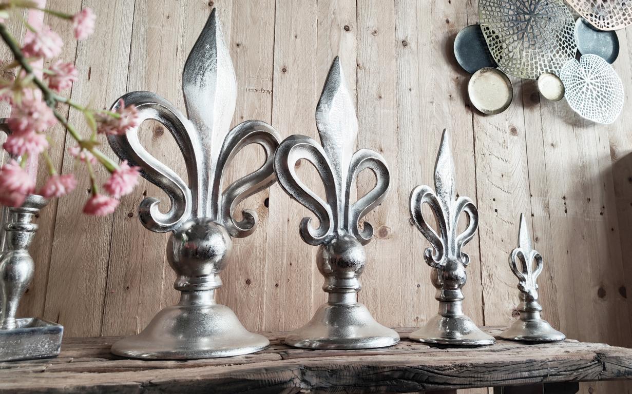 Lilie Silber Deko Aluminium Statue