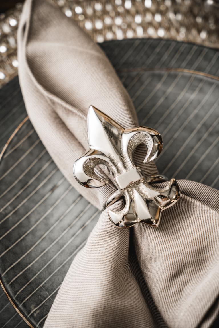 Serviettenringe 6er Set Serviettenrng Lilie in Silber aus Aluminium 