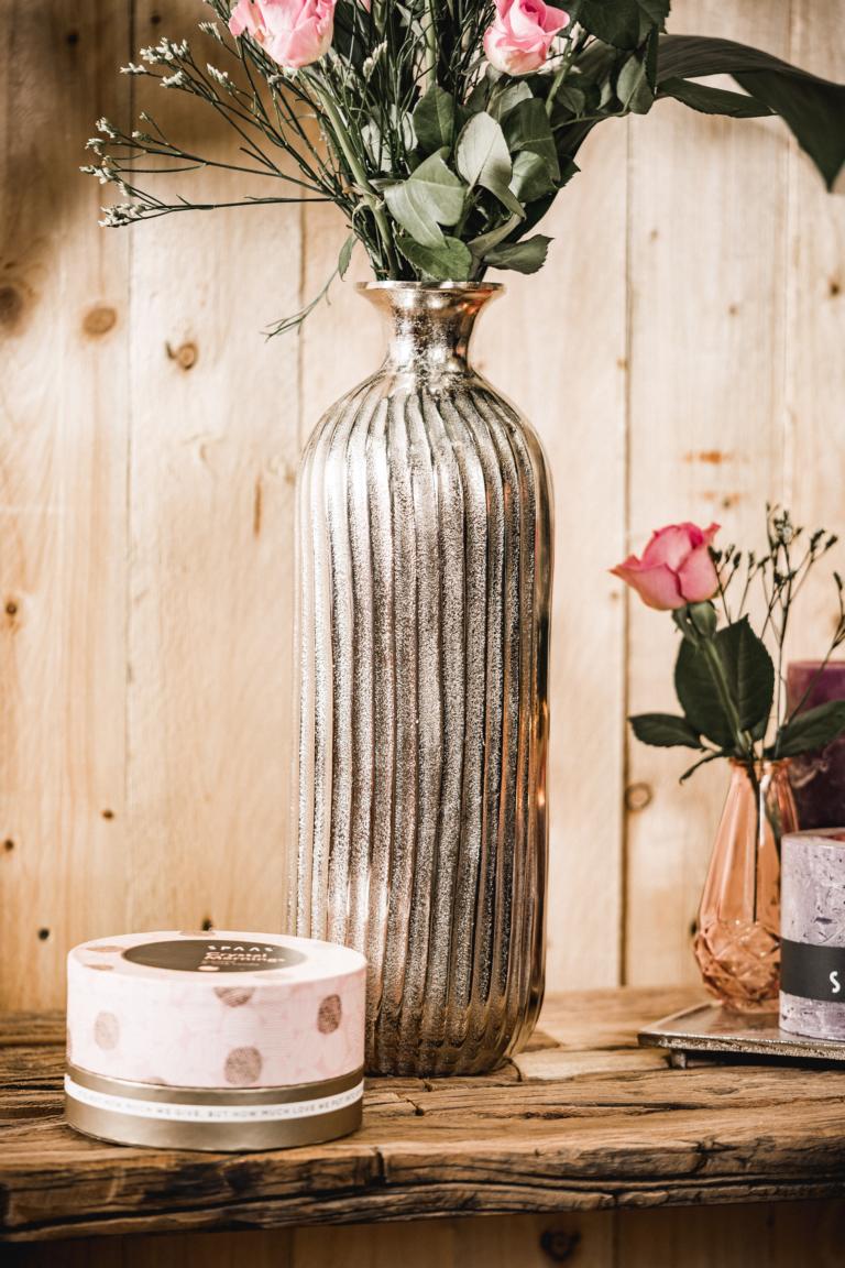 Runde Vase in Silber aus Metall